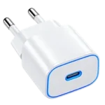 Hvid USB-C vægoplader med blå detaljer